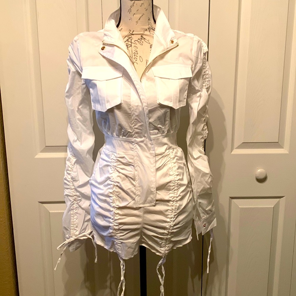 *****Brand New W/Tag***** Short Jumpsuit W/Pockets.